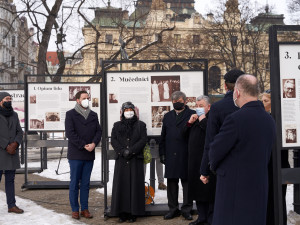 Venkovní výstava na náměstí Míru připomíná založení Visegrádské skupiny před 30 lety