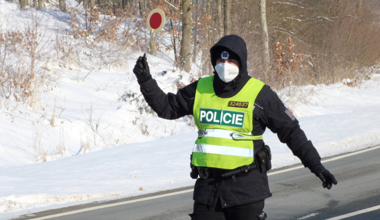 Uzávěra Sokolova a Chebu potrvá minimálně do 7. března, zavření Karlových Varů se neplánuje