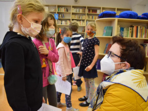 V Praze 6 porovnají testy na koronavirus žáků ze čtyř různých škol