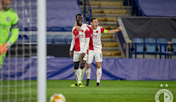 Slavia postupuje do dalšího kola Evropské ligy! Sešívaní porazili Leicester na jeho hřišti 2:0