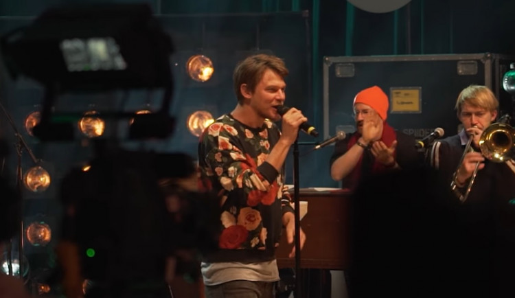 Desítky umělců dnes večer vystoupí v Národním divadle v rámci akce Národ sobě, kultura tobě