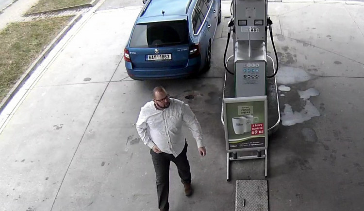 Soud začal řešit případ muže, který v Praze ubodal přítelkyni