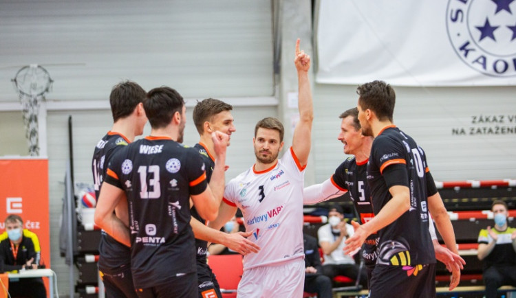 Startuje čtvrtfinále extraligy, do KV Arény míří Kladno