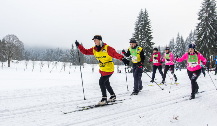 Třetina startovného na Virtuální ČEZ SkiTour vybaví díky Hervisu na zimu nevidomé účastníky