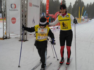 Třetina startovného na Virtuální ČEZ SkiTour vybaví díky Hervisu na zimu nevidomé účastníky