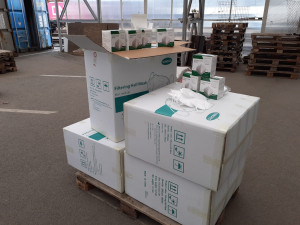 Pražští celníci zabavili neoznačené čínské respirátory za dva miliony korun. Nejspíš budou zlikvidovány