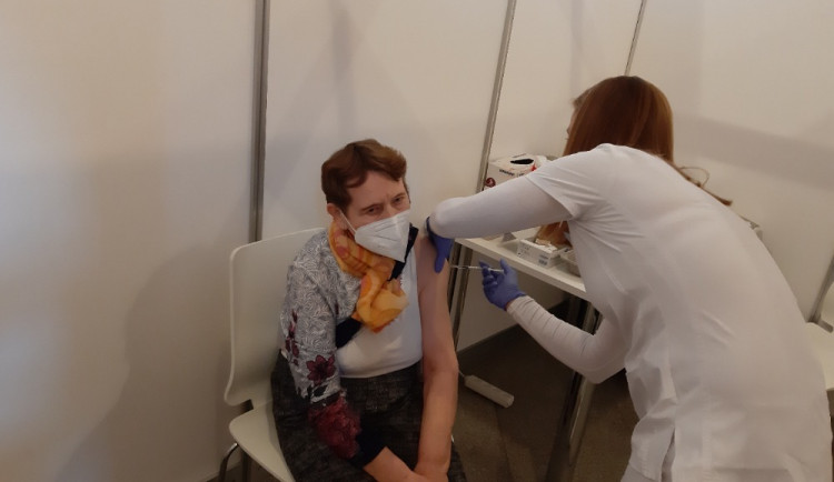 Obavy z vakcíny AstraZeneca se v kraji objevují jen občas