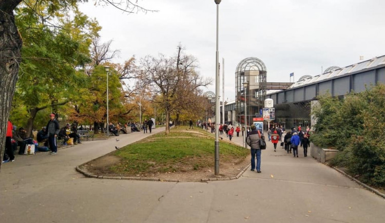Tramvaj až k hlavnímu nádraží? V budoucnu lidí dojedou až před odbavovací halu