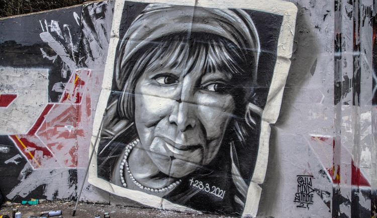 MuralArt vznikl jako vzpomínka na Hanu Hegerovou v pražských Hlubočepích