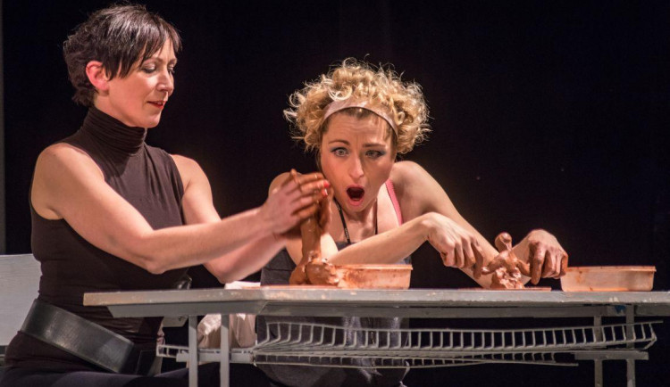 Švandovo divadlo plánuje hrát i o prázdninách. „Léto ve Švanďáku“ nabídne sedm titulů po 30 večerů