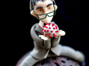 Pražská cukrárna ztvárnila Babiše jako Barona Prášila. Jde o symbol jeho selhání, říká podnikatel