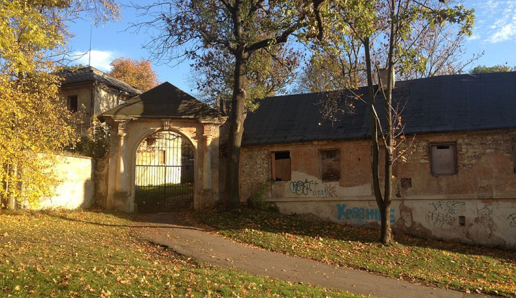 Majitel usedlosti Cibulka změnil názor, Praze 5 ji neprodá