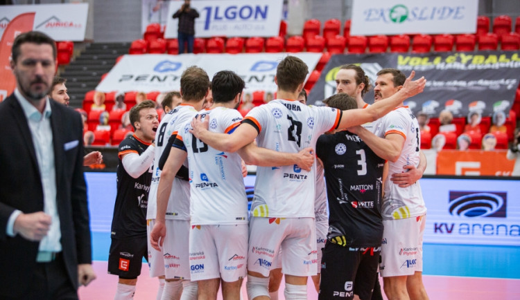 Bitva o extraligový trůn pokračuje, hosté chtějí druhý bod