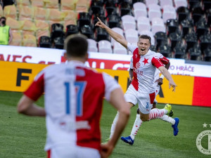 Slavia ovládla derby! Sešívaní porazili Spartu 2:0 a výrazně se přiblížili k obhajobě titulu