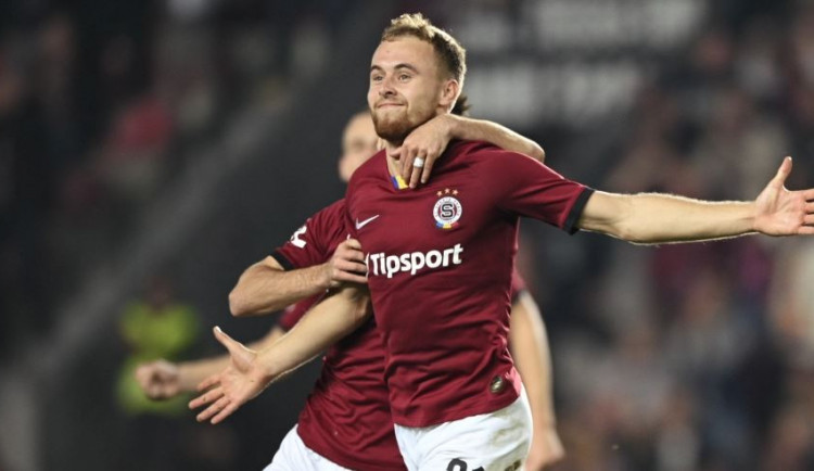 Haškovy patálie pokračují. Má Spartě zaplatit přes 20 milionů, odvolá se