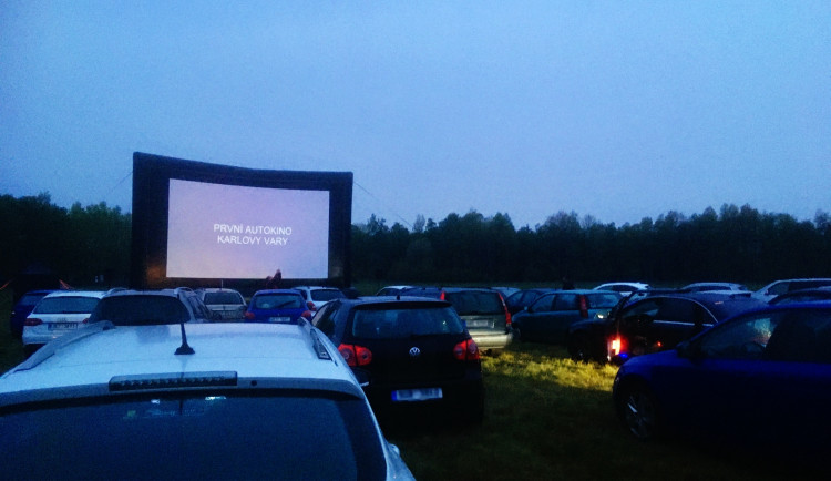 Letiště opět obsadí milovníci filmů, autokino se otevře i letos