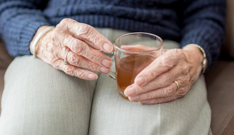 Město snížilo věkovou hranici pro přidělování nízkonákladových bytů