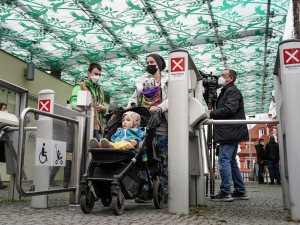 Do zoo přišlo od pondělí přes 8000 návštěvníků, do botanické zahrady zavítalo 2000 lidí