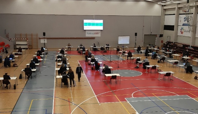 Zastupitelé řešili odvolání vedení města i opravu kremační pece