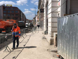 Koněvova ulice na Žižkově je ode dneška uzavřena. Omezení potrvá července