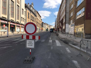 Koněvova ulice na Žižkově je ode dneška uzavřena. Omezení potrvá července