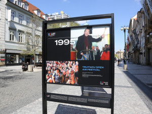 Jackson, Bowie nebo Stouni. V Praze probíhá výstava fotek z těch nejlepších akcí v Česku