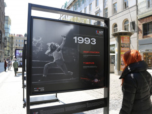 Jackson, Bowie nebo Stouni. V Praze probíhá výstava fotek z těch nejlepších akcí v Česku