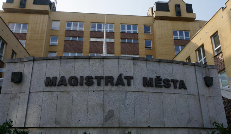 Propad letošních příjmů zatím vedení města odhaduje na 150 milionů korun
