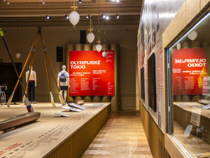 Nová výstava v Národním muzeu ukazuje olympijské Tokio včetně úspěchů Čáslavské