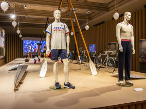 Nová výstava v Národním muzeu ukazuje olympijské Tokio včetně úspěchů Čáslavské