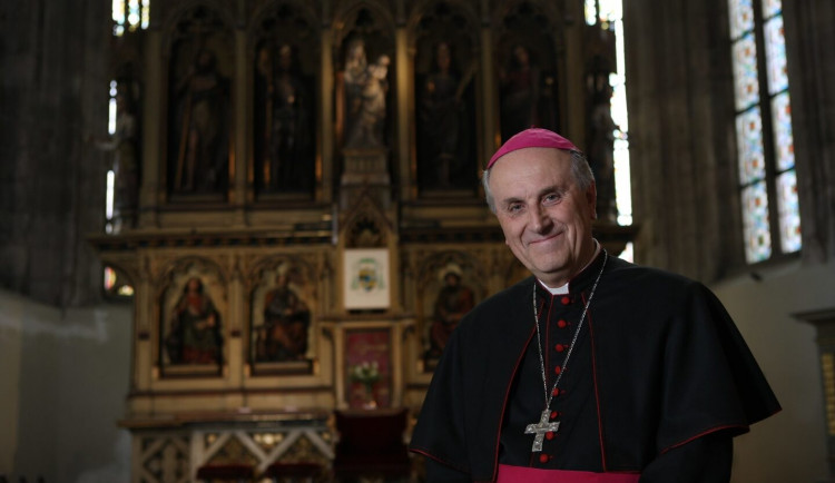 Zádušní mše za oběti koronaviru se budou sloužit na západě Čech i v Sasku a Bavorsku