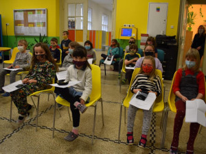 Školáci z Prahy 7 budou testováni výhradně PCR testy