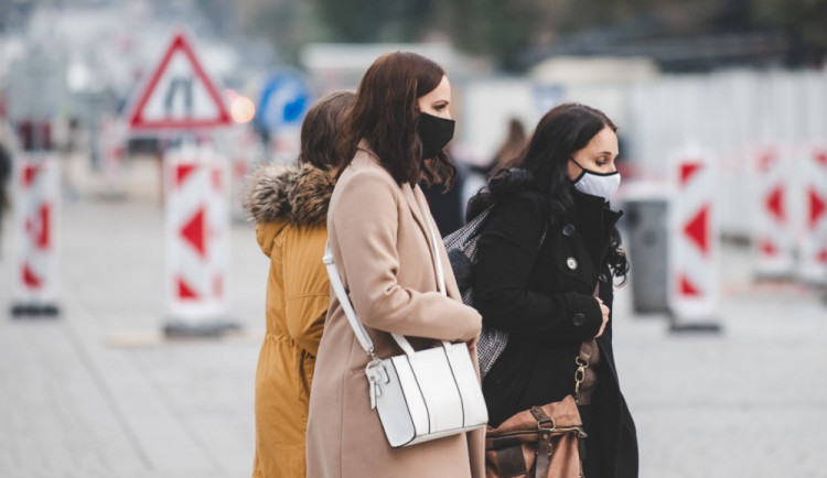 size4-16208917988247-139-size4-16060517349067-124-od-pondeli-se-v-cesku-uvolni-cast-opatreni-jake-zmeny-nas-cekaji