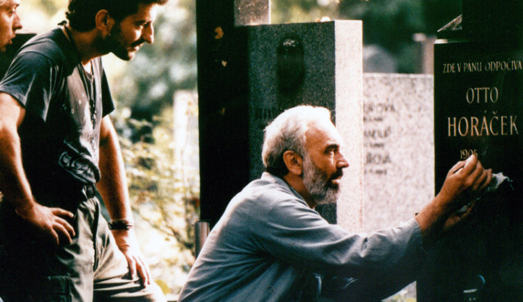 size4-16209731712061-139-02