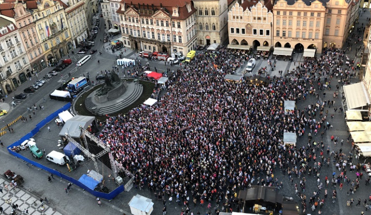 Hromadné akce sledování MS v hokeji letos Praha neuspořádá