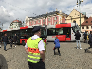 Pražský dopravní podnik představil tramvaj v nových barvách