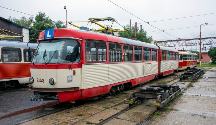 V Praze bude na retro lince jezdit tramvaj Tatra K2
