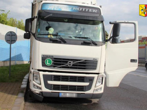 Policisté pátrají po svědcích dopravní nehody v Letňanech. Nebyli jste poblíž?