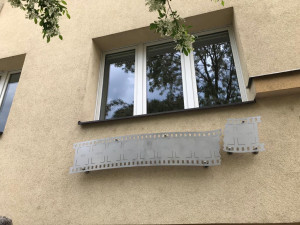 Tomáši Holému byla dnes v Praze odhalena pamětní deska. Byl jsem tu rád, stojí na ní