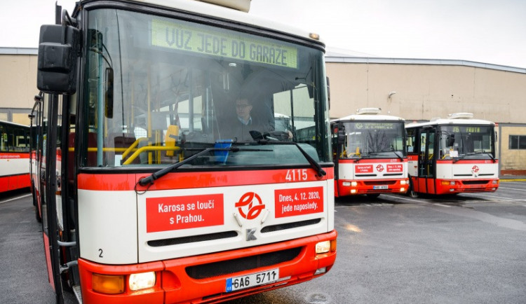 V sobotu v Praze naposledy vyjedou autobusy Karosa B 951