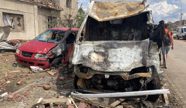 Jak pomoci postiženým katastrofou? Sbírkou, oblečením i lístky na koncert