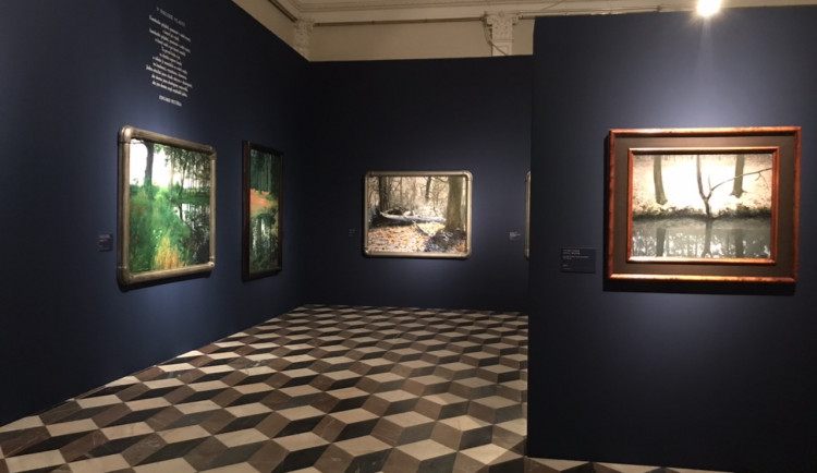 V díle Ivana Exnera se prolíná inspirace českými klasiky i světovou kulturou. Jeho obrazy je možné vidět v Královském letohrádku