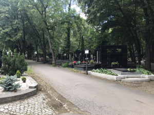 Praha chce zpřístupnit hřbitovy jako veřejný prostor. Město nyní dokončuje manuál