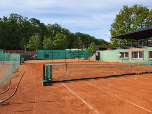 Tenisový klub Lob S.A. Bohnice chystá tenisové kempy. Není to žádná spartakiáda, říká trenér