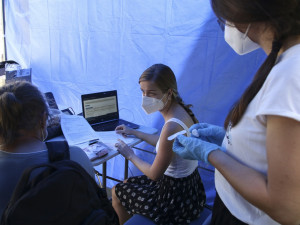 V Praze se začali očkovat přímo v terénu lidé bez domova