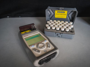 Nový vůz k odhalování drog dostali pražští celníci