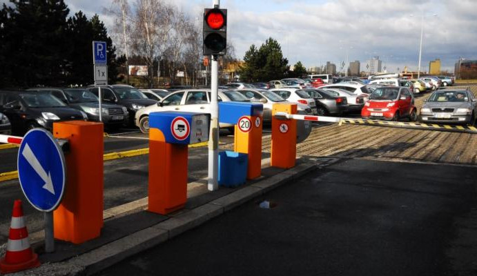 Praha od srpna zdraží stání na většině P+R parkovišť