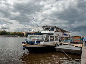 FOTOGRAF ODVEDLE SEDLECKA