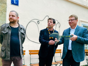 Praha 1 předala Skautskému institutu klíč k rybářskému domečku