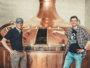 Budvar představil další novinku. Opičí Ejl je čistý, svěží a příjemně hořký